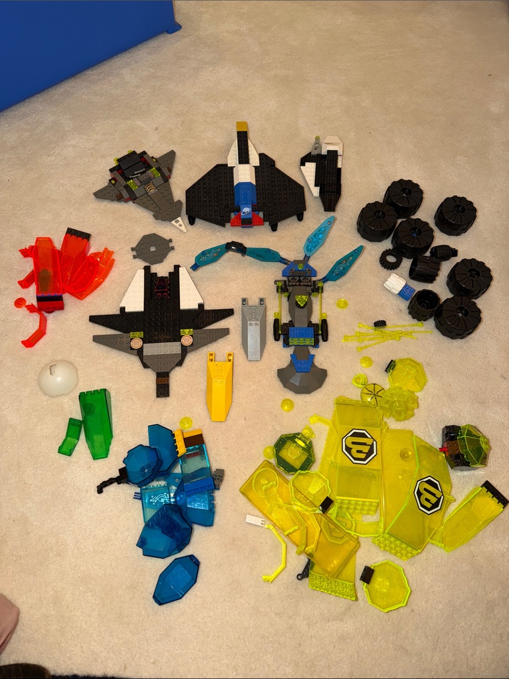 Miscellaneous Lego Plane Parts / Wheels / Etc